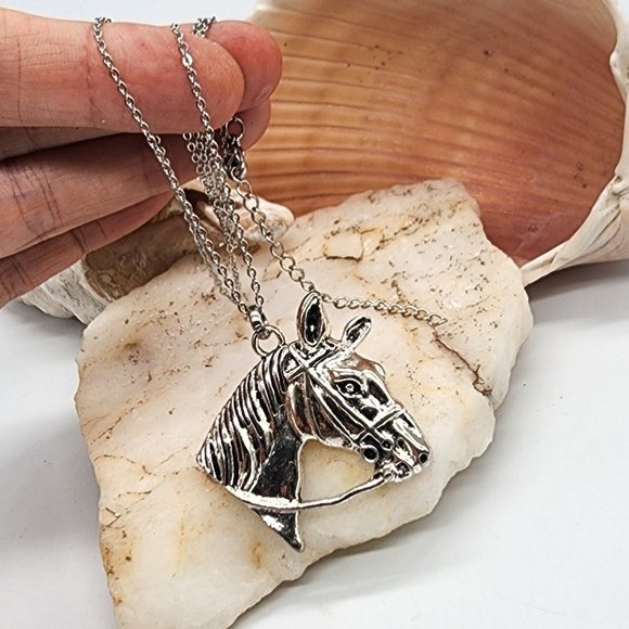 Unique Cowgirl Boho Style Silver Horse Mustang Hypoallergenic Boho Jewelry - Picture 3 of 7